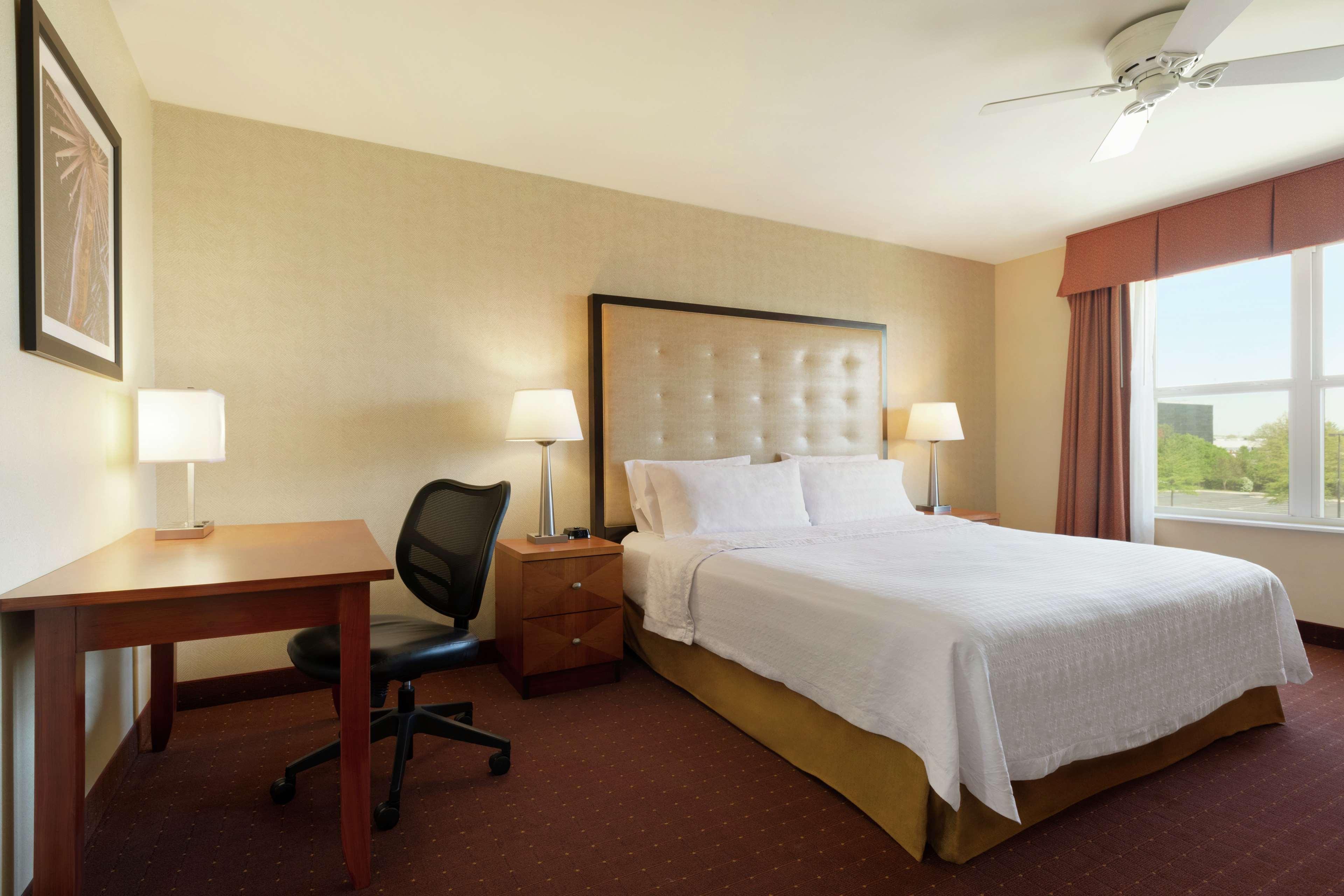 Homewood Suites By Hilton Dulles-North Loudoun Ашбърн Екстериор снимка